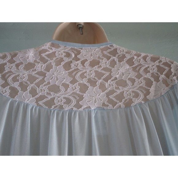 Vintage Avon Private Treasures Light Blue Lace Accent Ladies 8 Peignoir New - Picture 8 of 10
